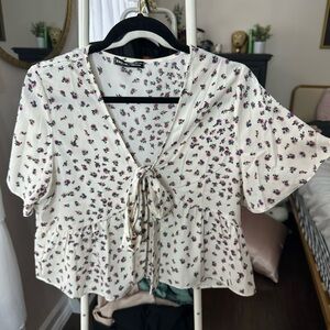 SHEIN Cream Floral Tie-Front Blouse